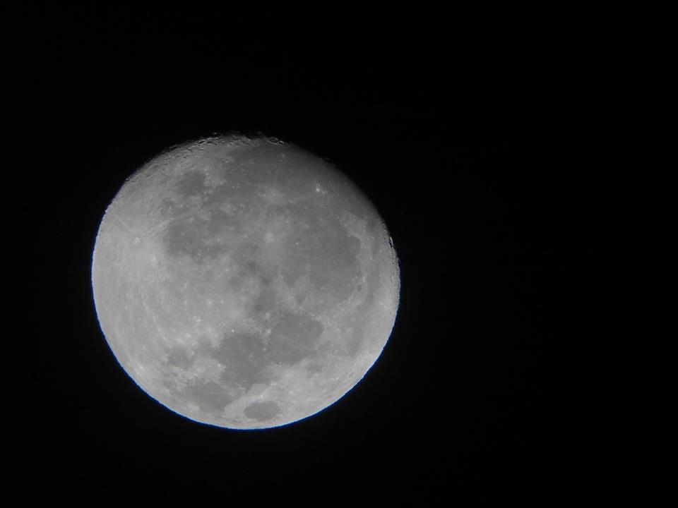 Lune 4 prise à Eguson